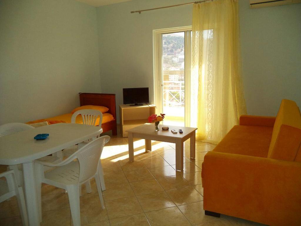 Mariana Apartments Sarandë 外观 照片