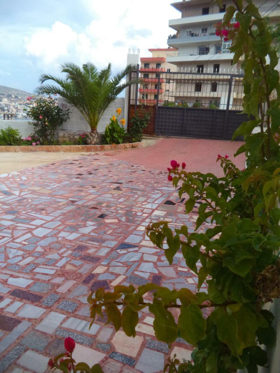 Mariana Apartments Sarandë 外观 照片